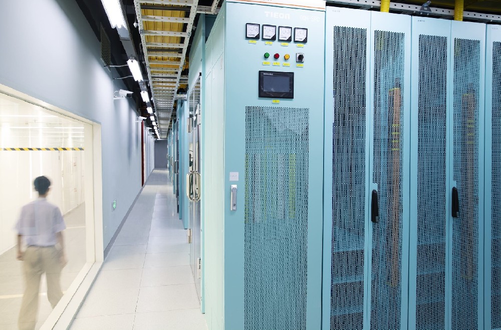 北京高电服务器机房10kw机柜